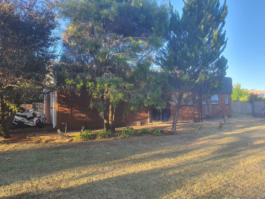 4 Bedroom Property for Sale in Fichardt Park Free State